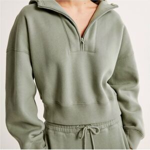 ✨Abercrombie and Fitch Sunday Half-Zip Green in Sz XXS Hoodie✨